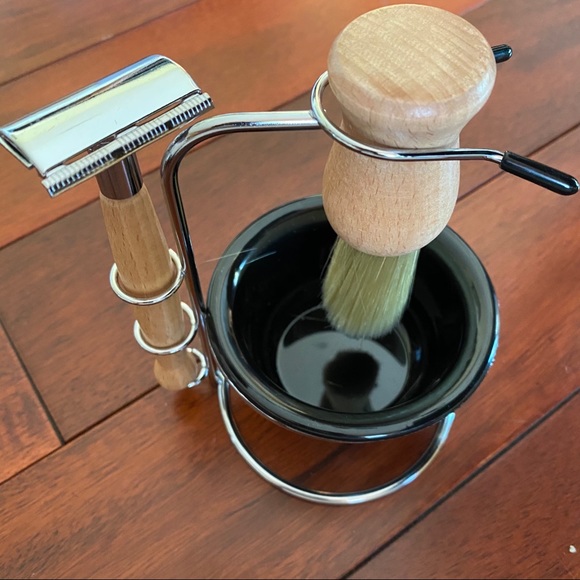 NWT Danish Men’s Shaving Kit - Picture 6 of 6